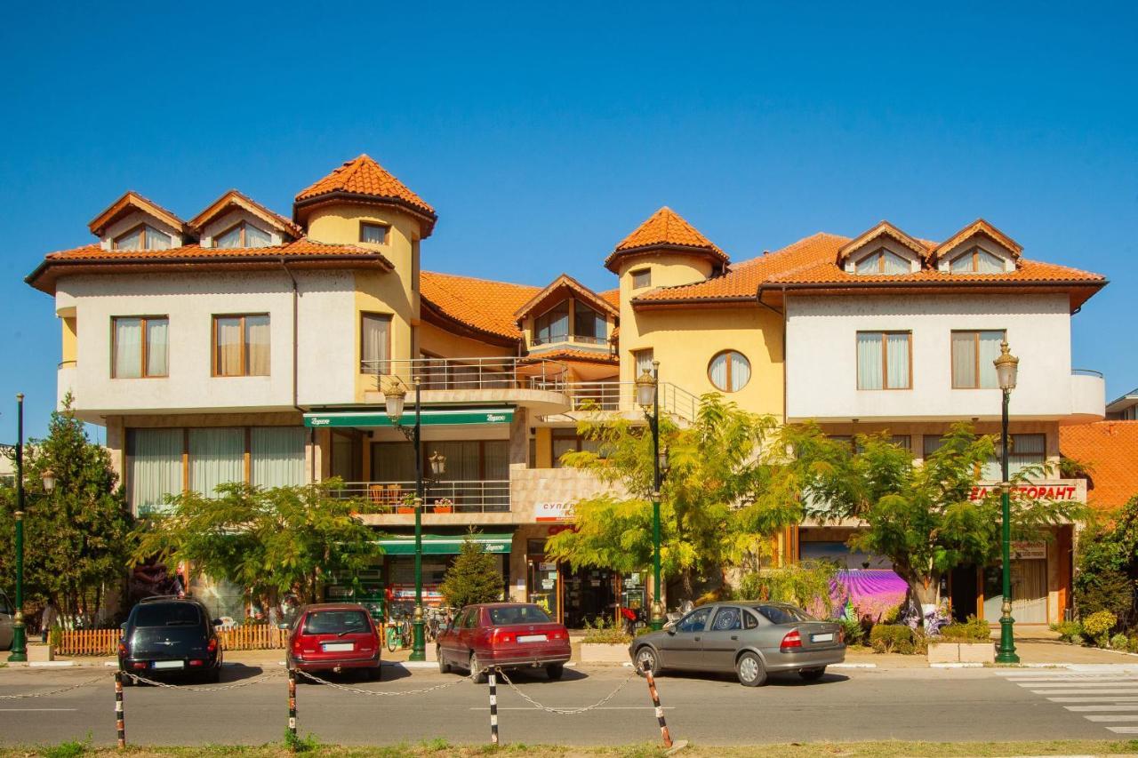 Hotel Queen Aydemir Exterior photo