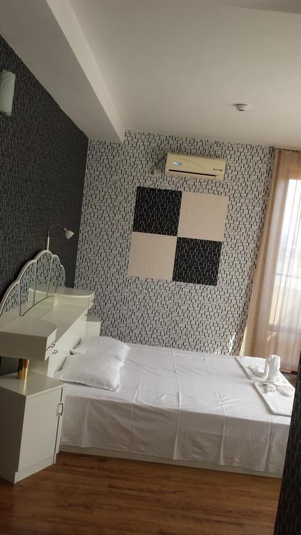 Hotel Queen Aydemir Exterior photo